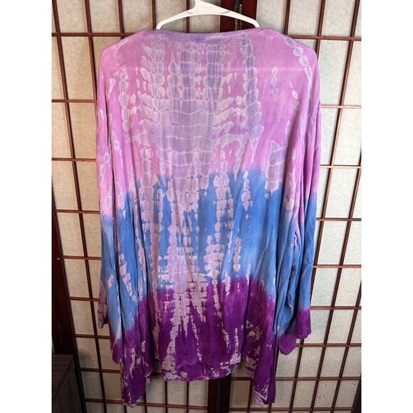 Greater Good tie dye v-neck blouse Size 4X bell sleeves - Picture 4 of 5